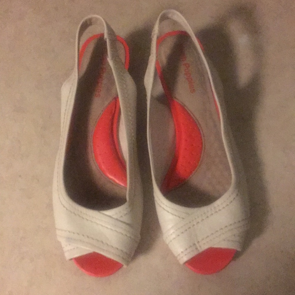 Hush Puppies wedge sandals SZ 7.5